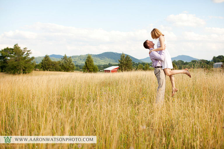 spring engagement portraits charlottesville