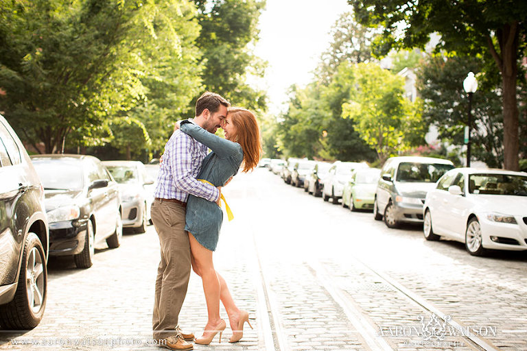 unique engagement photo idea