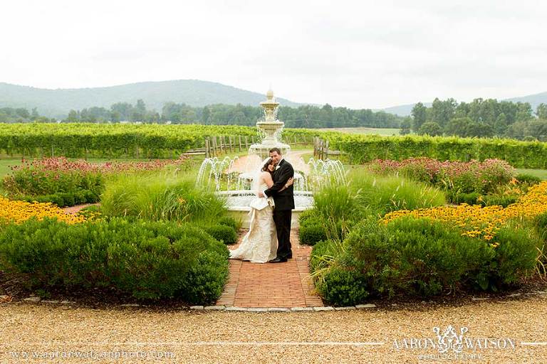 keswick vineyards couple