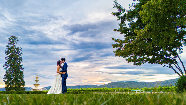 bride and groom sunset keswick vineyards photography ideas