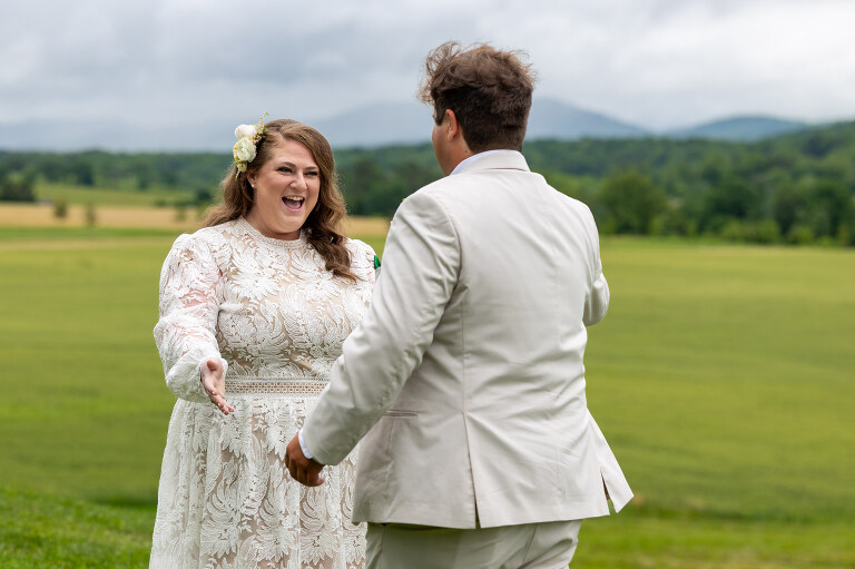 bride and groom aaron watson photography farm wedding