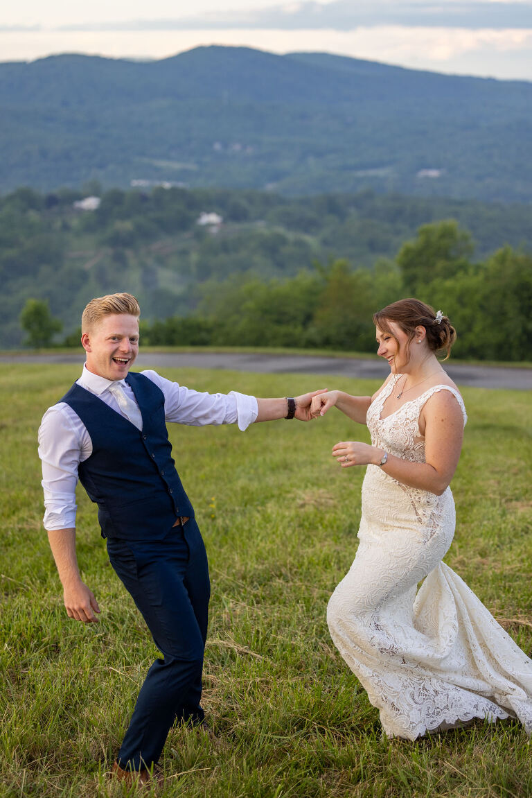 outdoor mountain wedding photography ideas